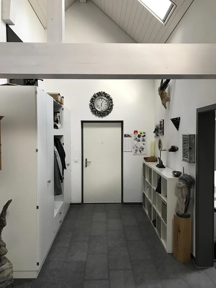 grosszügige 3.5-Zimmer-Dachwohnung mit Top-Aussicht in Grossaffoltern