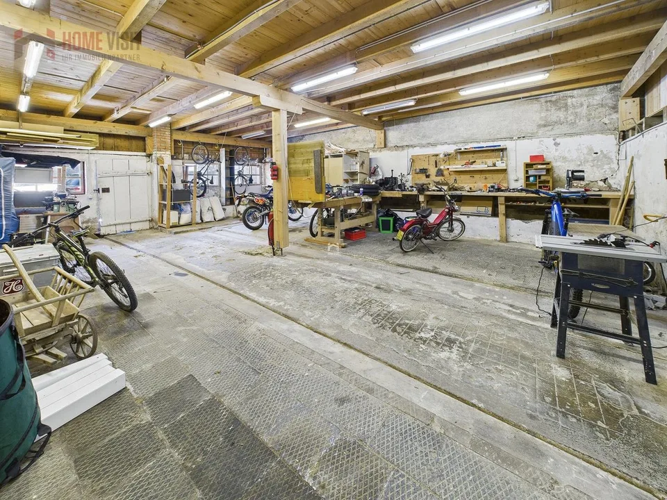 Vivre où les autres rêvent - appartement 5.5 pièces avec écurie pour chevaux et pâturage