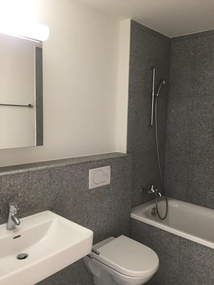5.5-Zimmer-Maisonettewohnung an zentraler Lage – Foto 8 von 9