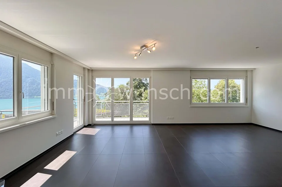 Appartamento esclusivo 4 ½ locali con vista lago da sogno a Walchwil – foto 2 di 19