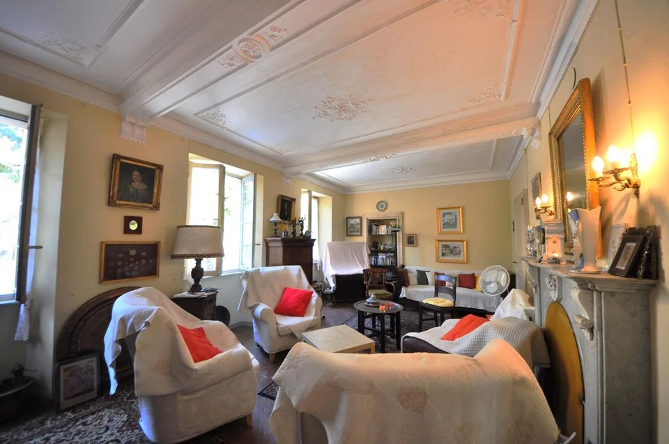 Appartamento in casa d'epoca a Carabbia