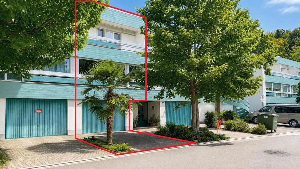 Gemütliche 2.5-Zimmer-Triplexwohnung mit Garage und Aussenparkplatz