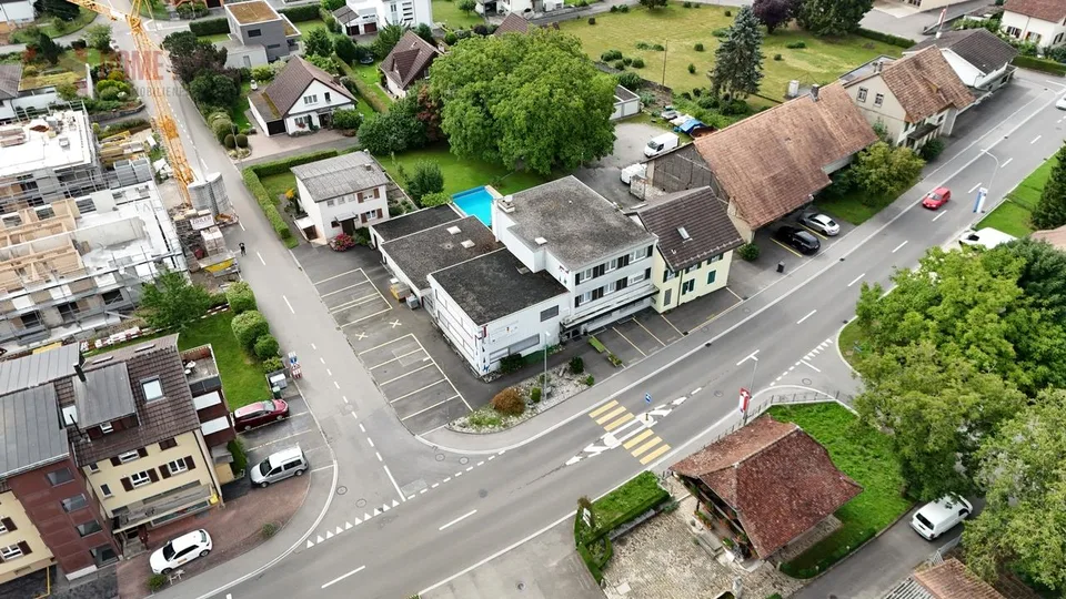 Top-Lage in Gunzgen – Wohn- & Geschäftshaus mit Renditepotenzial