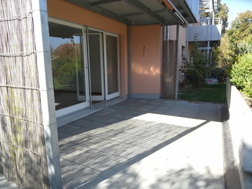 Helle 4.5-Zimmer-Wohnung mit Terrasse und Gartenzugang in Enggistein