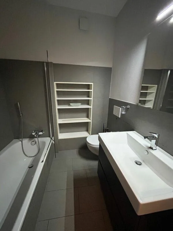 Apartment recently renovated in the center of Rovio (Val Mara)