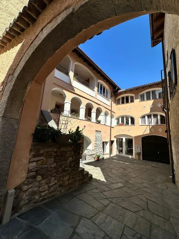 Zauberhaftes 3-Zimmer-Apartment in historischem Haus nahe dem See