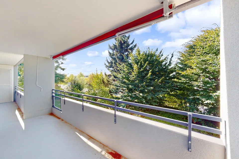 Schöne und helle Wohnung in grüner Umgebung