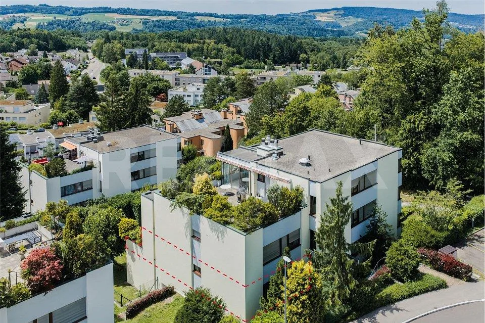 3 ½-ZIMMER-WOHNUNG MIT SONNIGER TERRASSE
