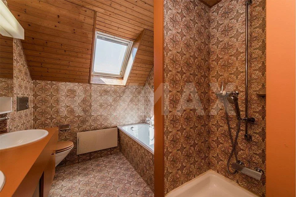 5 ½ ZIMMER HAUS AUF 692 m² SONNIGEM GRUNDSTÜCK