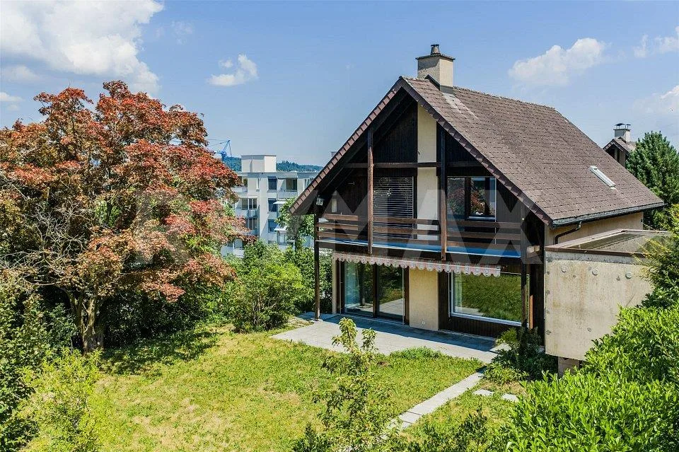 5 ½ ZIMMER HAUS AUF 692 m² SONNIGEM GRUNDSTÜCK