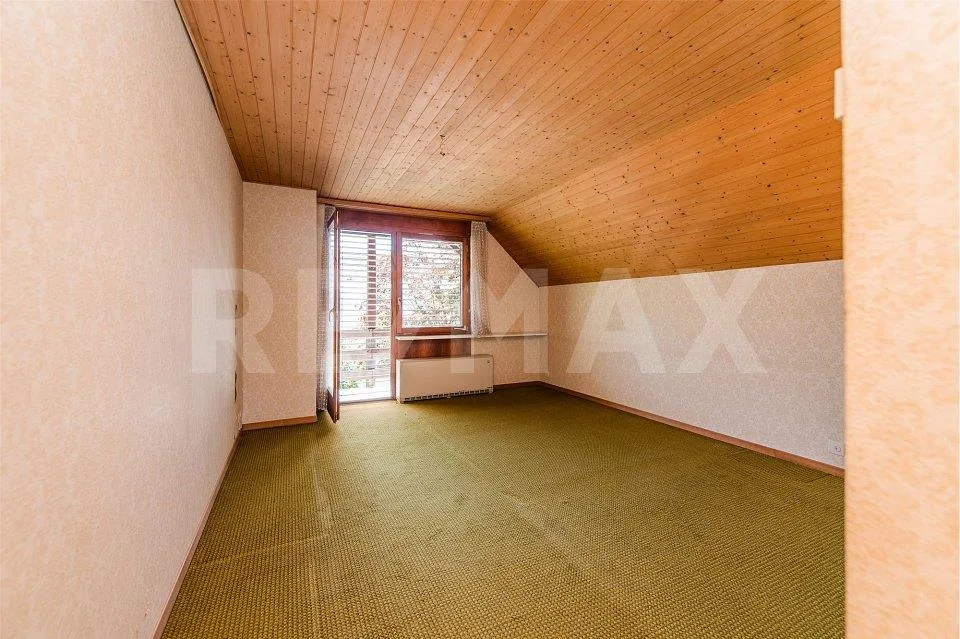5 ½ ZIMMER HAUS AUF 692 m² SONNIGEM GRUNDSTÜCK
