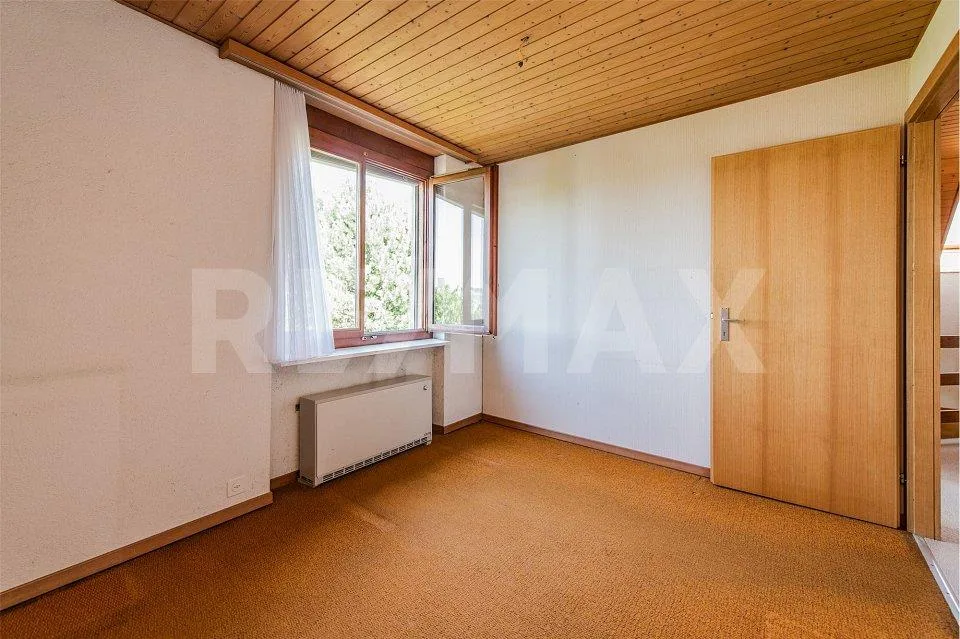 5 ½ ZIMMER HAUS AUF 692 m² SONNIGEM GRUNDSTÜCK
