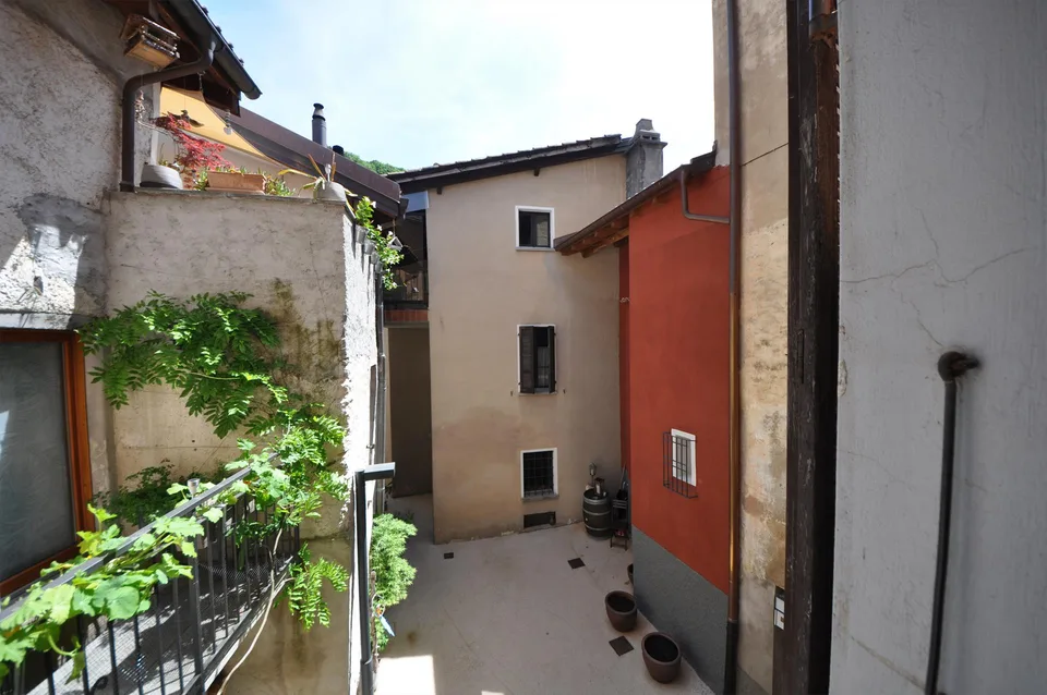 Casa di nucleo a Carabbia