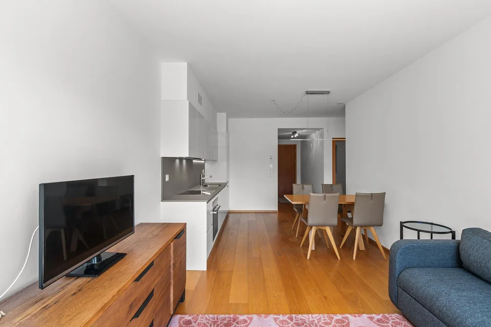 Charmante 3.5-Zimmer-Terrassenwohnung mit Ski-In/Ski-Out in Laax