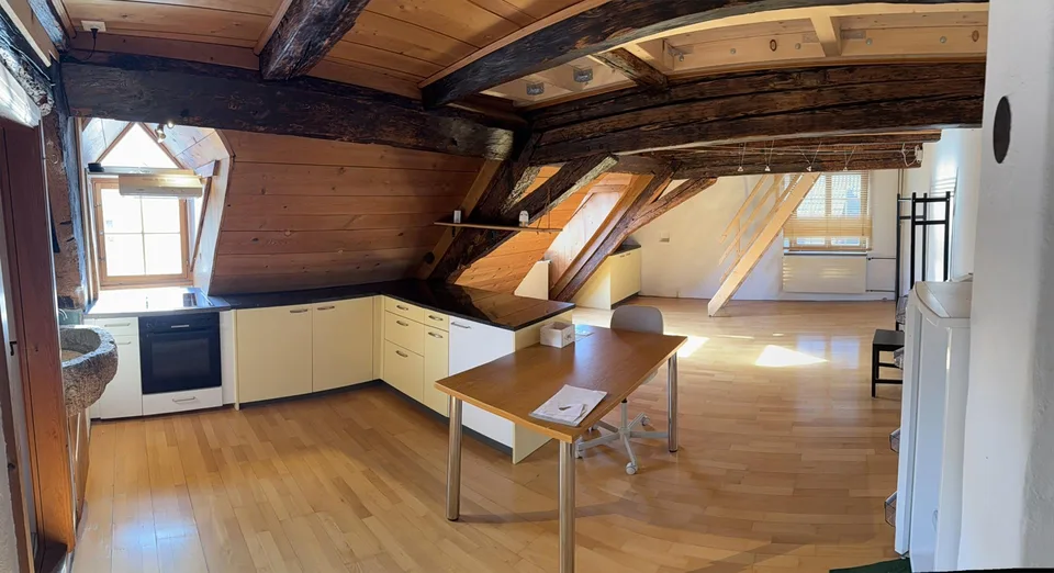 Doppelstöckige Wohnung an ruhiger Wohnlage, inklusive Stromkosten