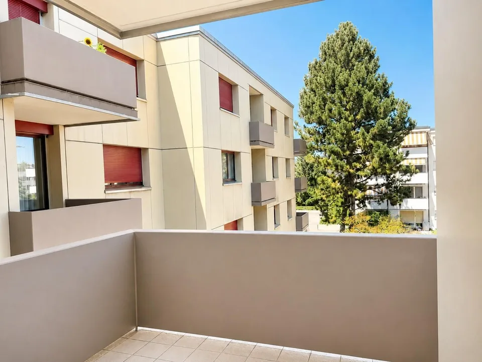 Appartement ensoleillé de 5,5 pièces dans un quartier familial