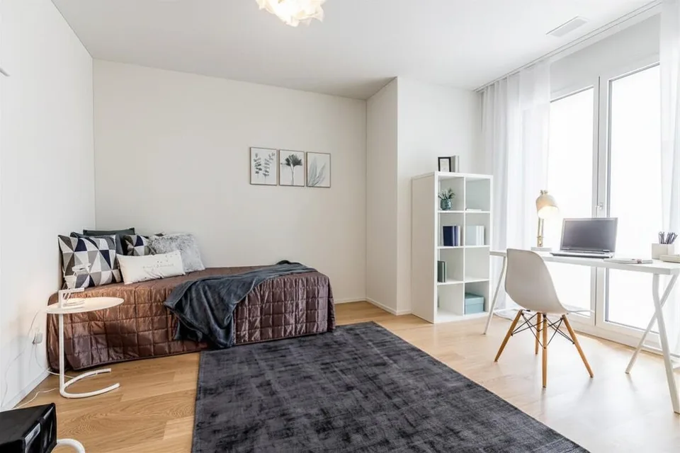 Erstvermietung: Gartenwohnung mit zwei Sitzplätzen im Zürcher Seefeld