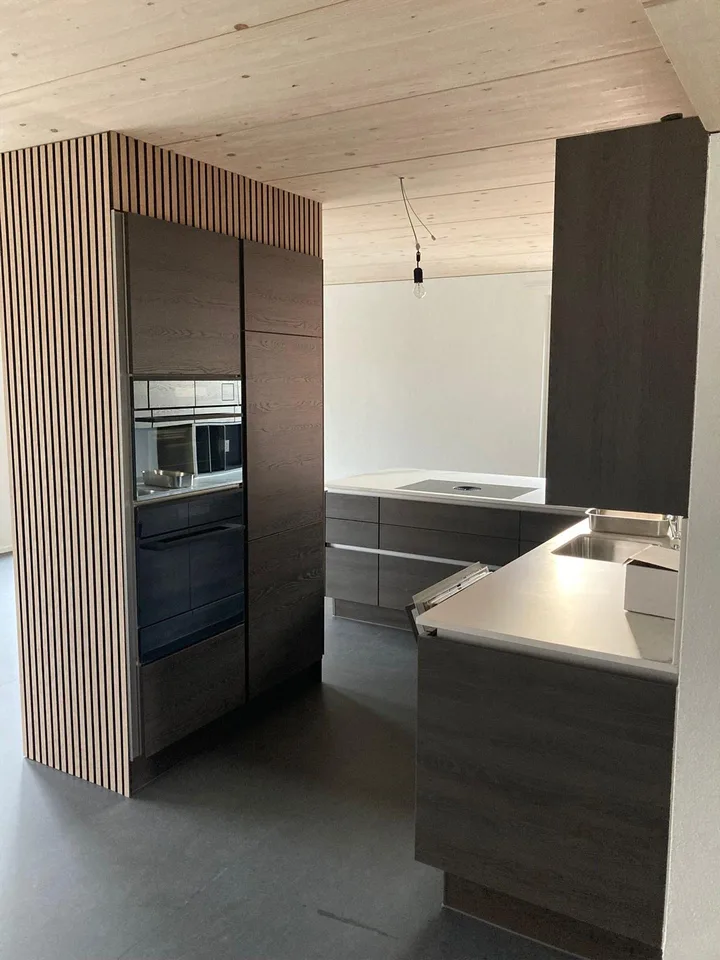 Moderne 5.5-Zimmer-Wohnung mit Garage und Terasse in Elsau