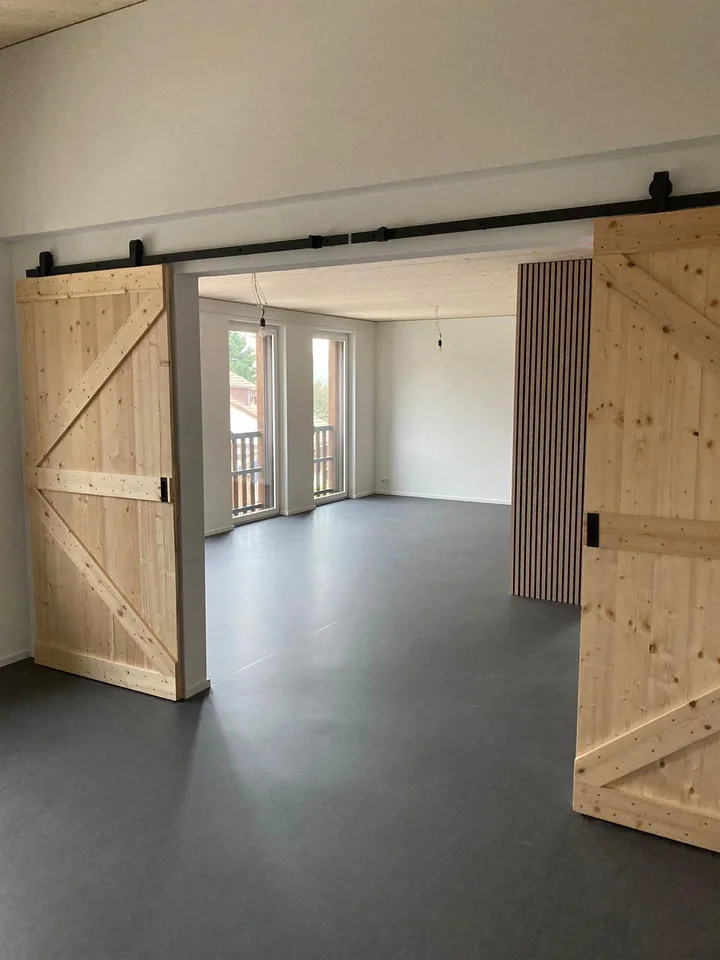 Moderne 5.5-Zimmer-Wohnung mit Garage und Terasse in Elsau