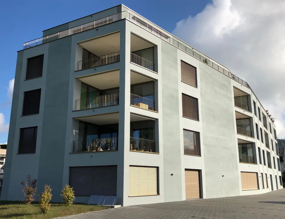 Gewerbe- Büro- oder Lagerraum mit direkter Zufahrt an zentraler Lage