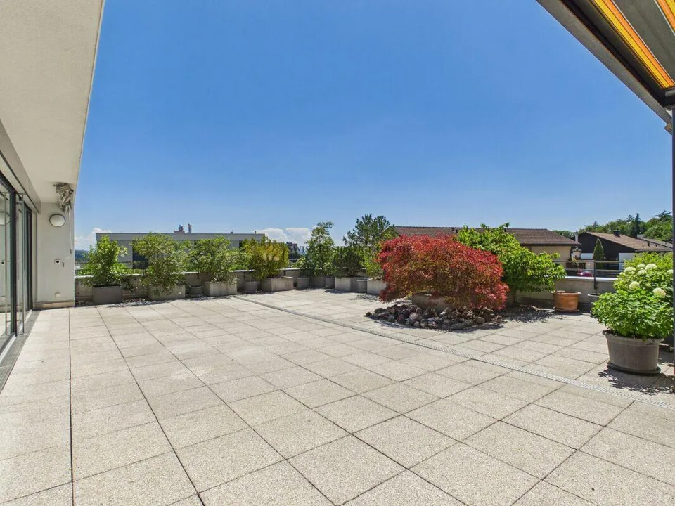 Exklusives Wohnerlebnis mit gigantischer Terrasse