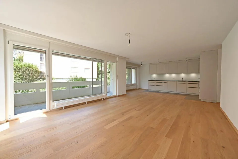 Sanierte 4.5-Zimmerwohnung an ruhiger Lage