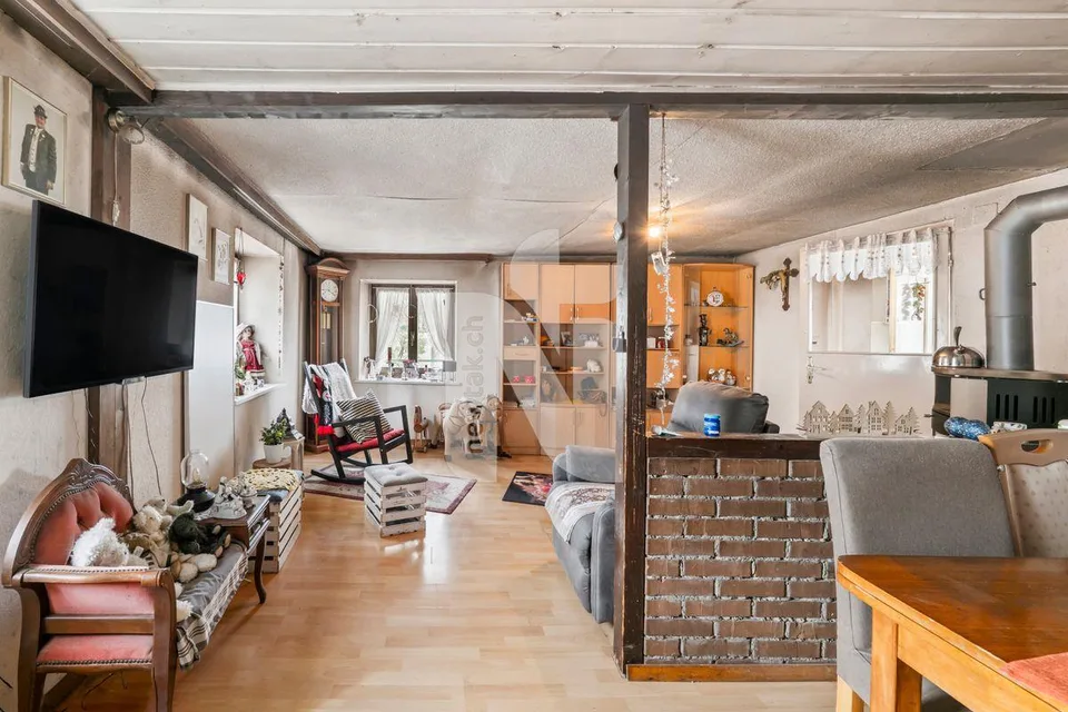 5.5 Zimmer Einfamilienhaus in Grellingen – Foto 7 von 13