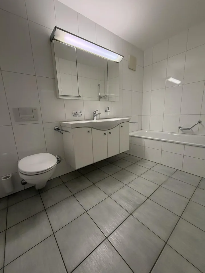 Grosszügige 4.5 Zimmerwohnung an attraktiver Lage