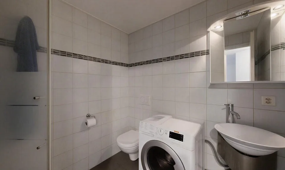 Charmant studio de 34 m² avec place de parc et grande cave