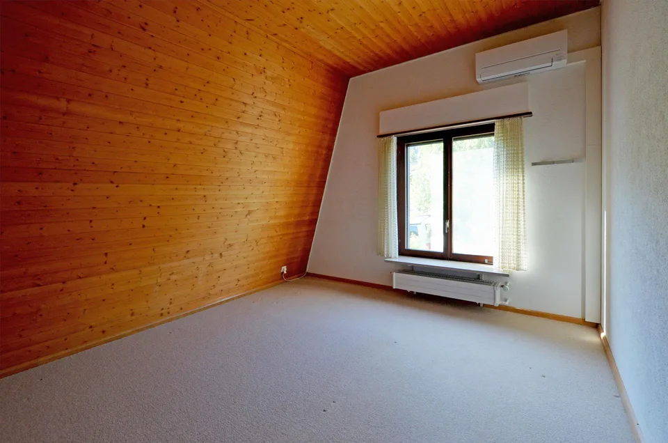 Casa familiare vicino alla foresta e al centro del villaggio