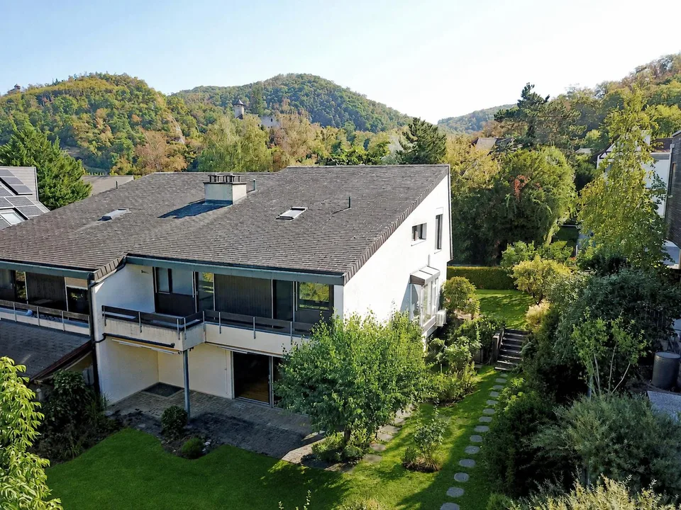 Casa familiare vicino alla foresta e al centro del villaggio