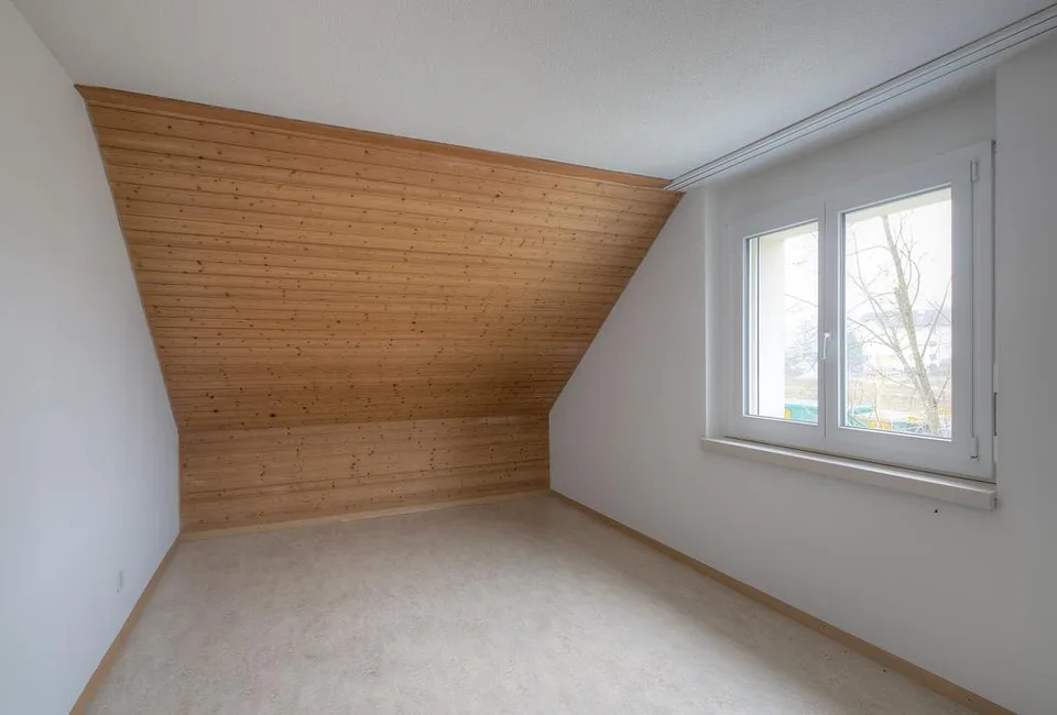 Attractive Apartment in Quiet Location