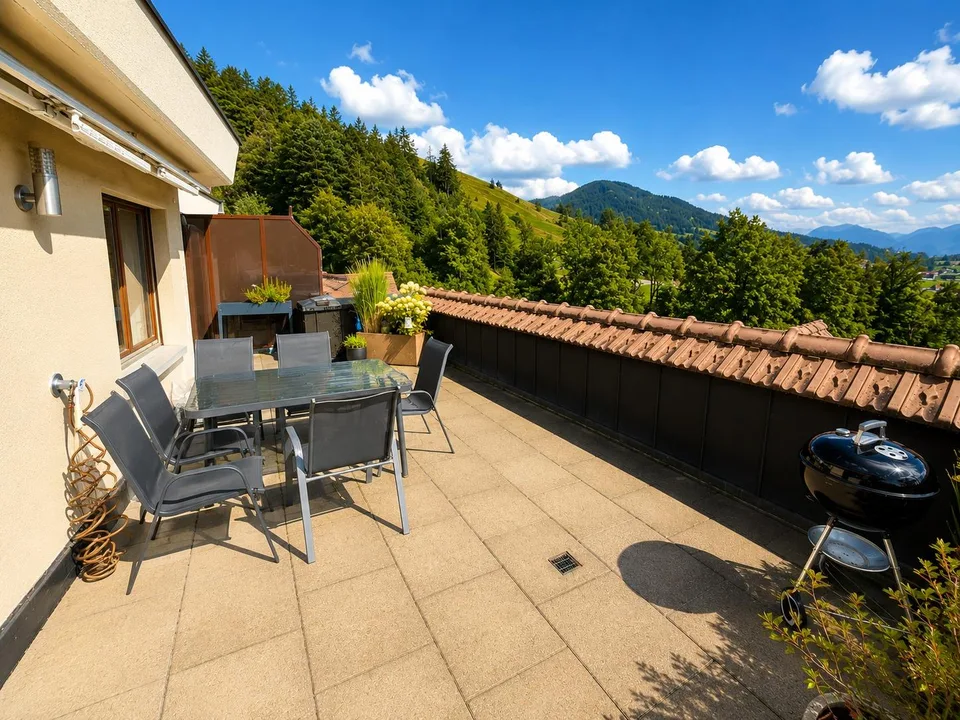 Helle 4½-Zimmer-Terrassenwohnung an sonniger Lage in Rothenthurm