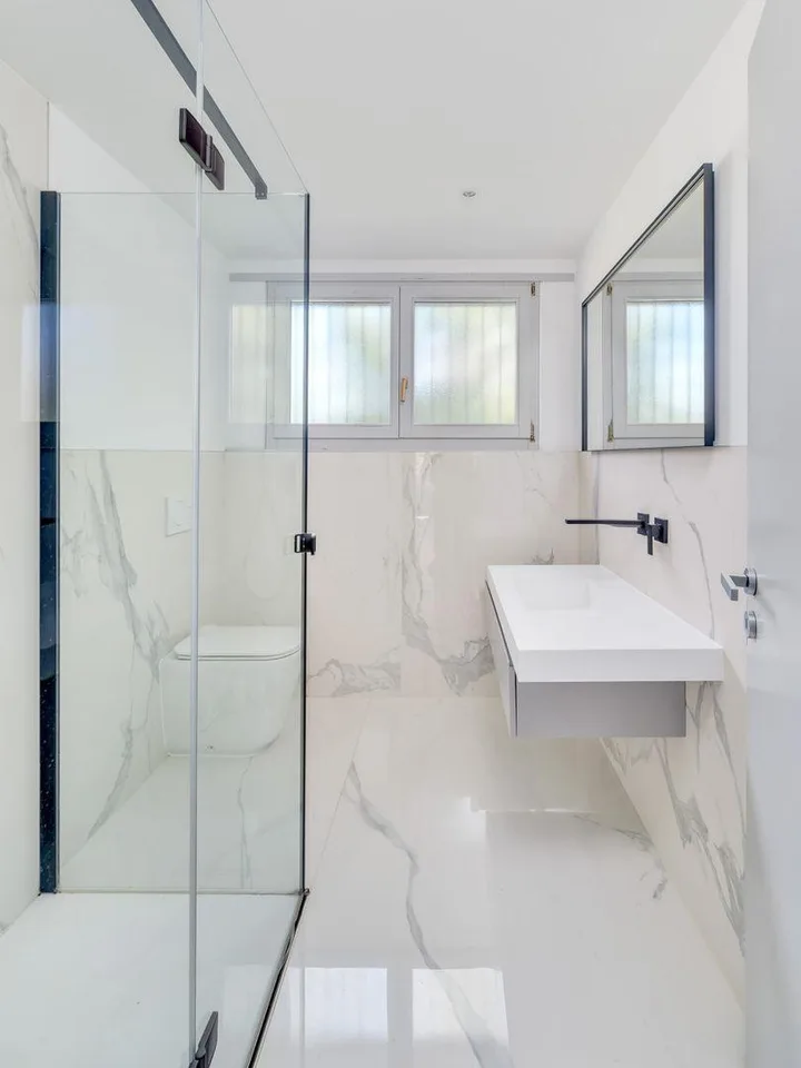 VILLA 5.5 LOCALI CON VISTA CITTÀ E LAGO DI LUGANO | EXCLUSIVE 5.5-R... – photo 3 of 15