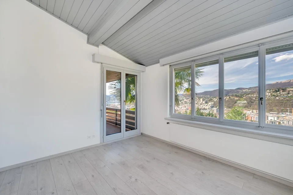 VILLA 5.5 LOCALI CON VISTA CITTÀ E LAGO DI LUGANO | EXCLUSIVE 5.5-R... – photo 15 of 15