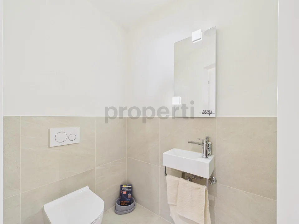 Bright 3.5-room apartment with balcony, Sennwald