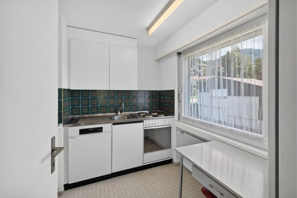 Sunny 2.5-room holiday home with mountain views, cross-country ski trail and ski lift at the door