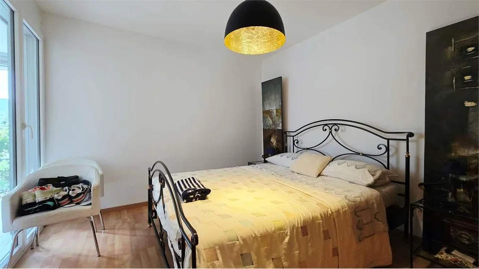 Agno - Appartement spacieux 4.5 pièces avec grandes terrasses