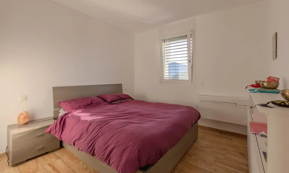 Modern 2.5 room apartment with open view like new in Vacallo