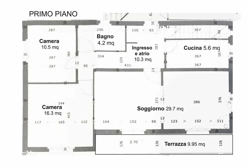 SPAZIOSA VILLA BIFAMILIARE CON GRANDE GIARDINO A CANOBBIO