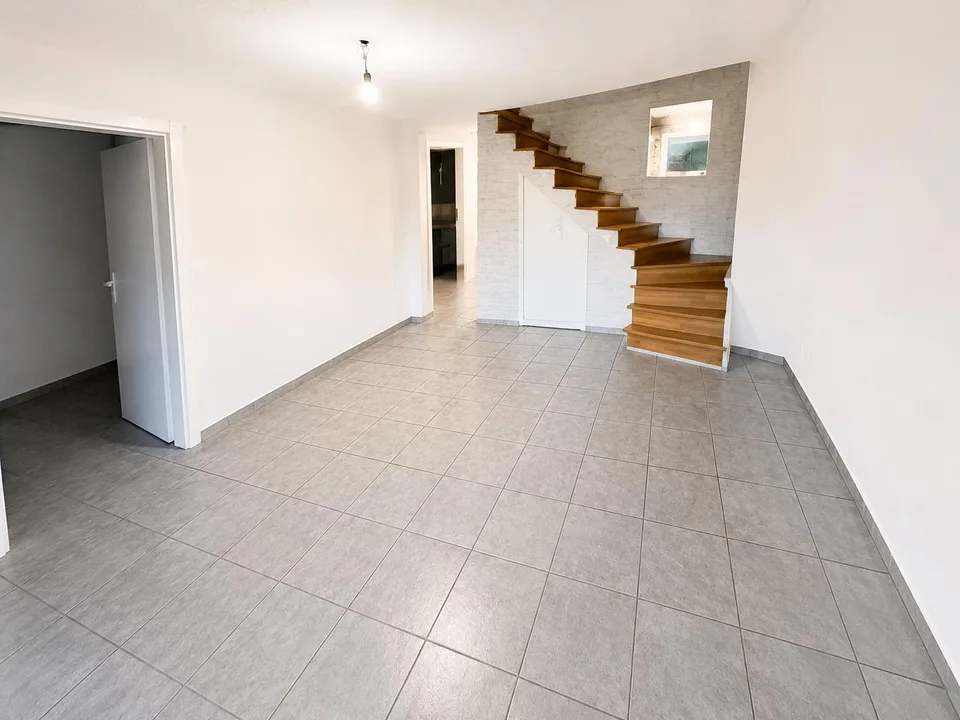Grosszügiges Mehrgenerationenhaus mit drei Wohneinheiten