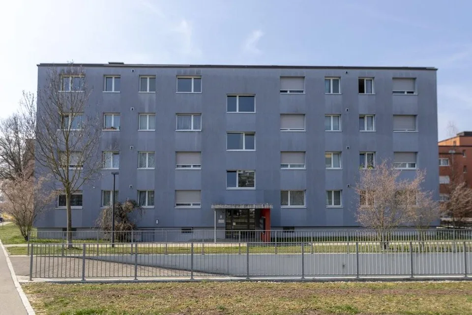 Abstellplatz in Kloten zu vermieten