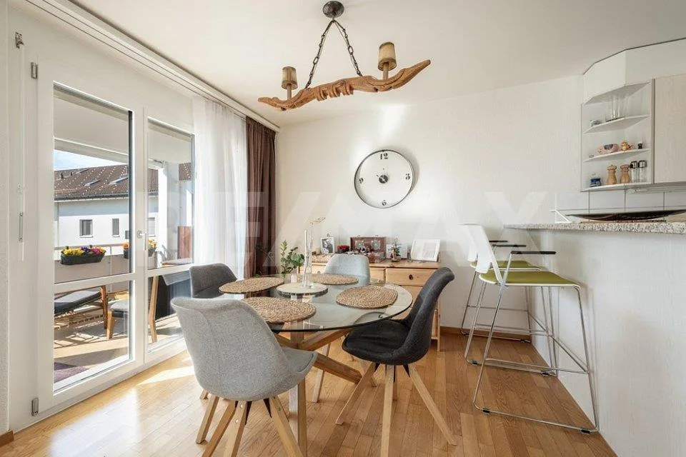 Lichtreiche 3½-Zimmer-Wohnung mit sonniger Lage und Weitblick