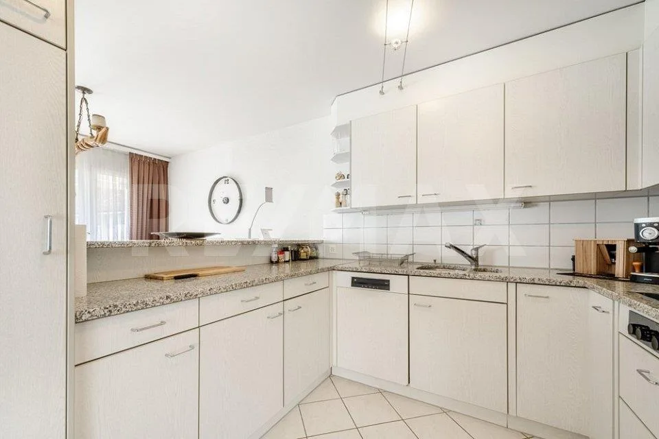 Lichtreiche 3½-Zimmer-Wohnung mit sonniger Lage und Weitblick