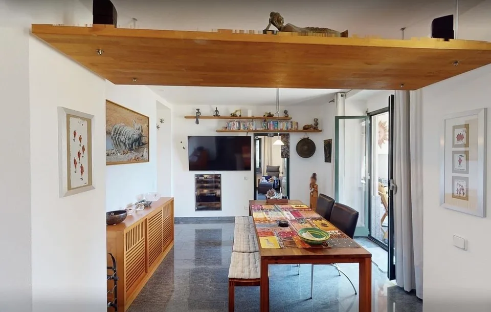 Besonderes Raumkonzept im Tessiner Haus mit Garten und Seesicht – photo 3 sur 20