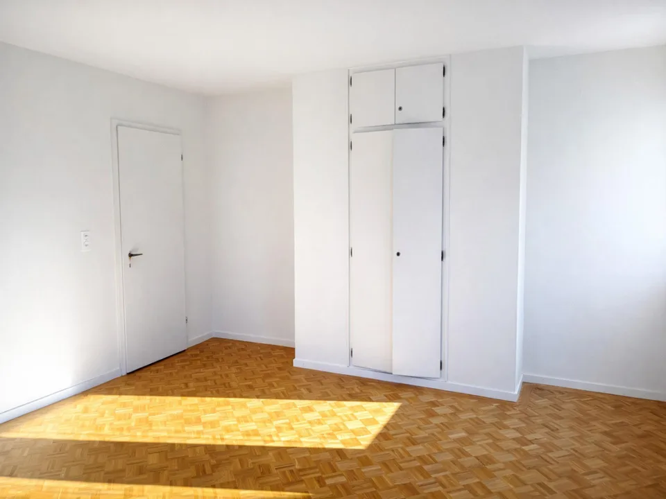 ERSTVERMIETUNG - 2.5- Zimmerwohnung, 8049 Zürich
