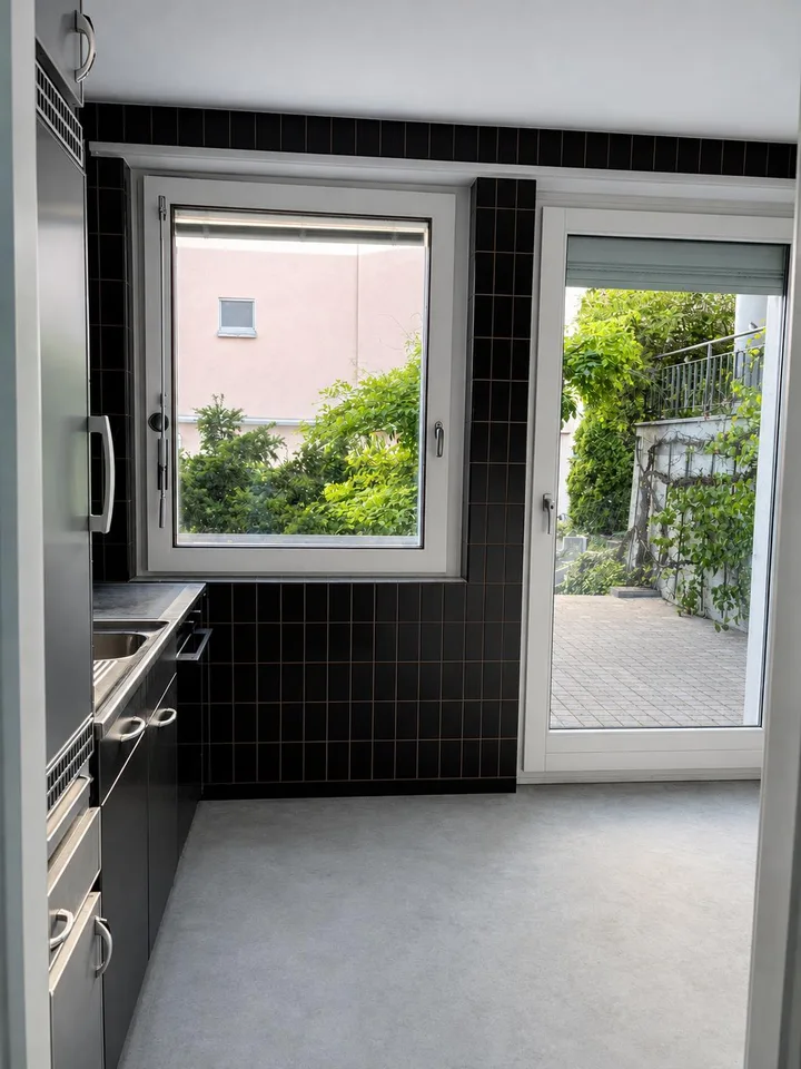 ERSTVERMIETUNG - 2.5- Zimmerwohnung, 8049 Zürich