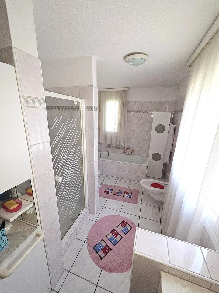 Spaziosa casa unifamiliare di 6 locali a Gorduno