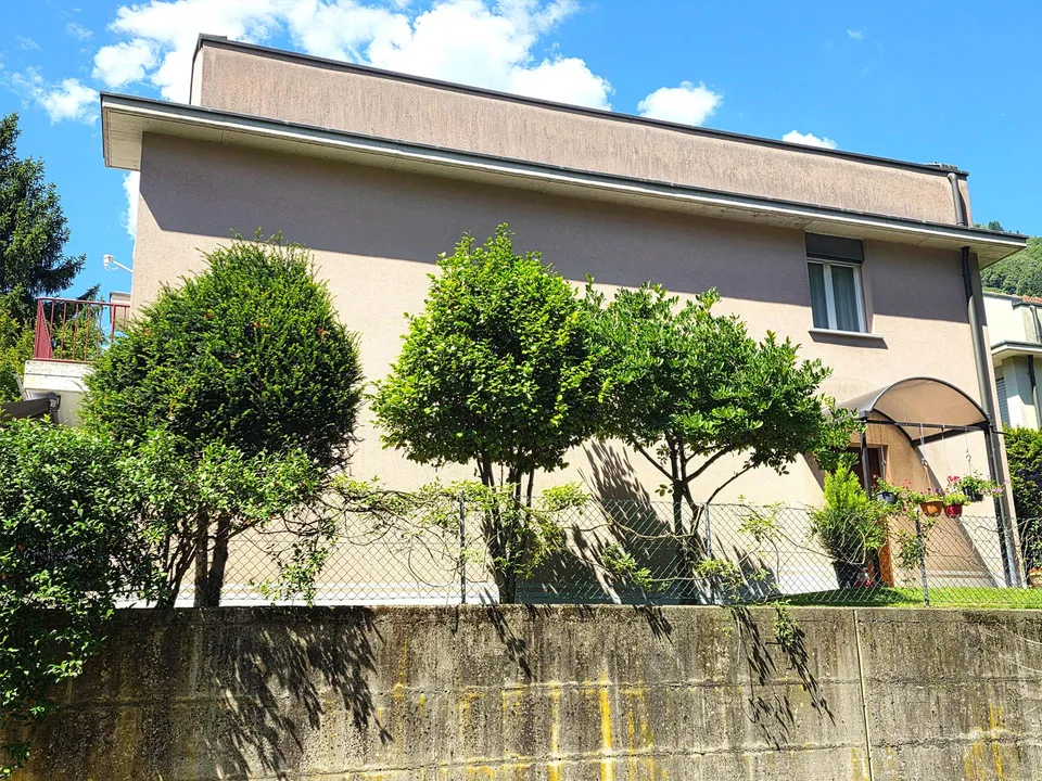 Spaziosa casa unifamiliare di 6 locali a Gorduno