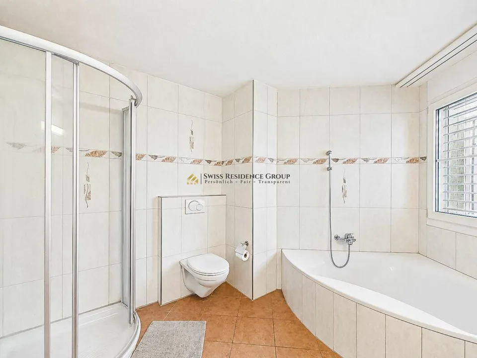 Living in the green by Lake Zurich - spacious - in a family-friendly location
